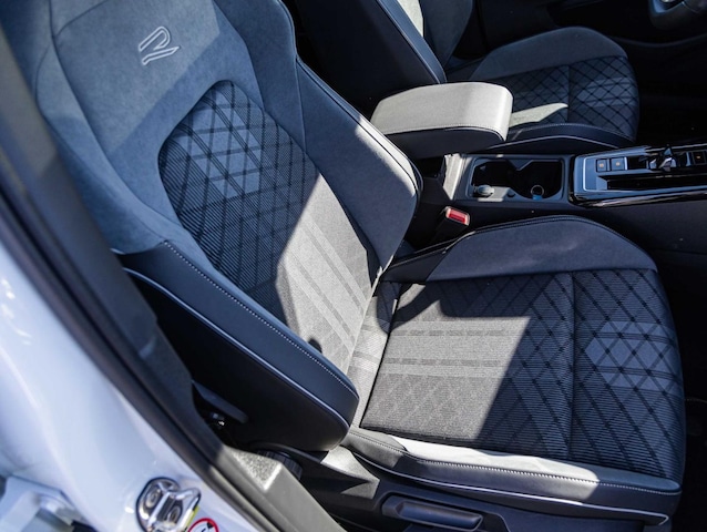 Volkswagen Golf 1.5 eTSI DSG Golf VIII Variant