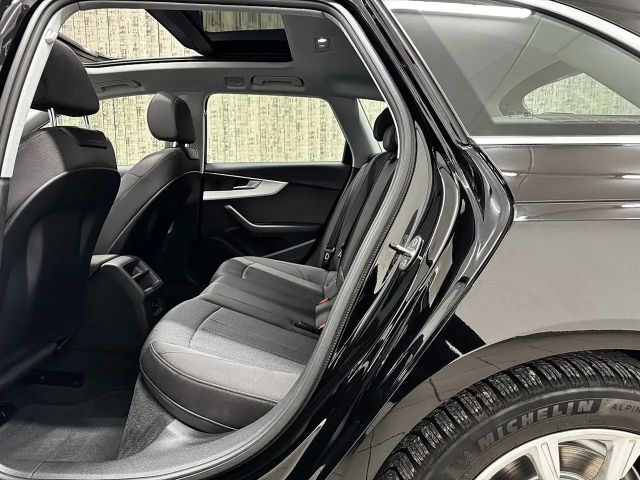 Audi A4 35 TFSI Avant S-Tronic