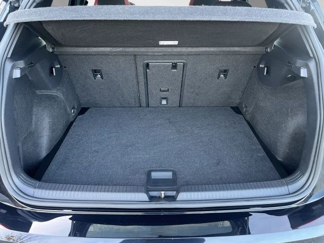 Volkswagen Golf DSG GTI Golf VIII Style