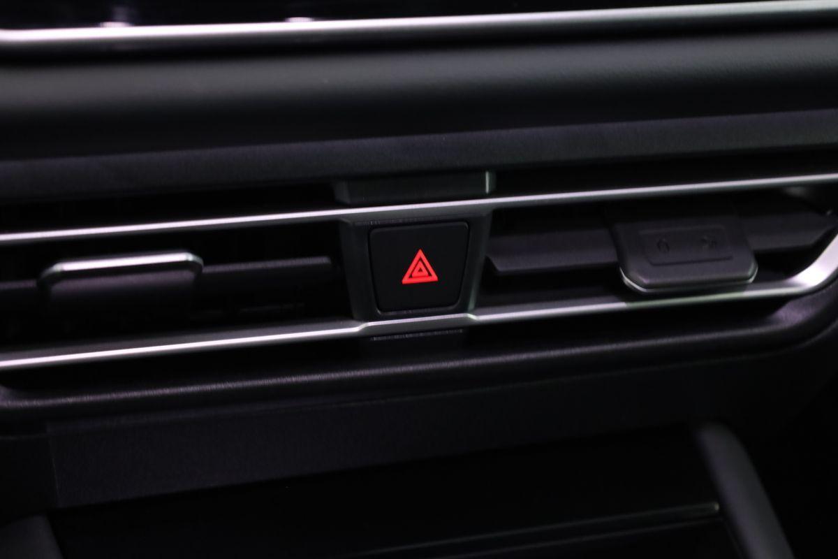 Volkswagen Tiguan 2.0 TSI DSG IQ.Drive R-Line