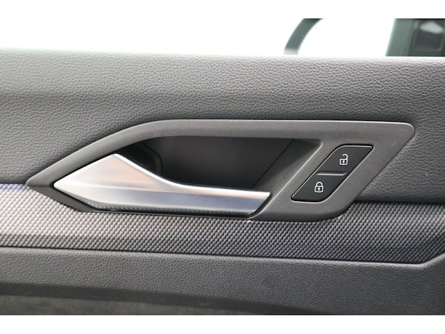 Volkswagen Golf 2.0 TDI DSG Golf VIII R-Line