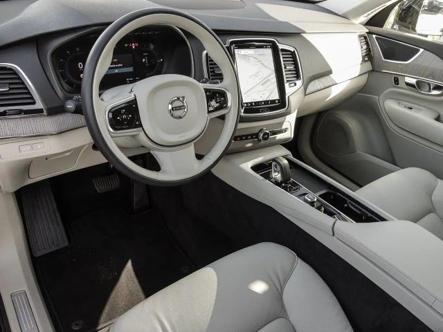 Volvo XC90 AWD Core T8