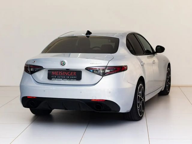 Alfa Romeo Giulia AT8 AWD Q4 Veloce
