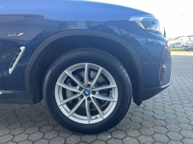 BMW X3 xDrive30e