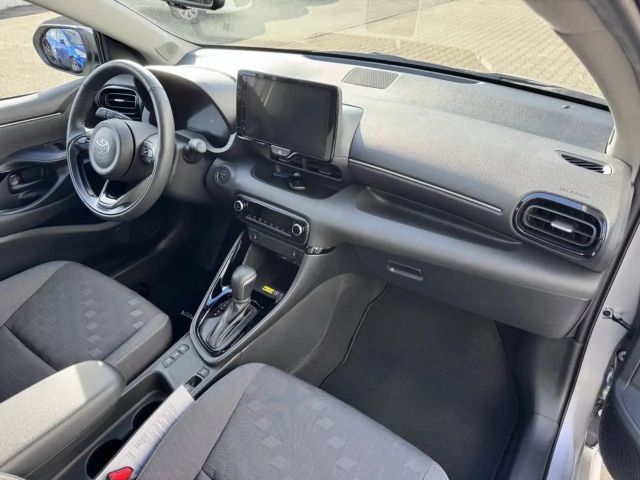 Toyota Yaris - 1,5 l. 116 Teamplayer + Comf + Safety