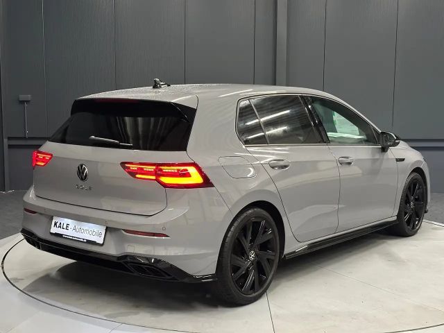 Volkswagen Golf 1.5 TSI R-Line Style