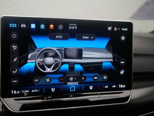 Volkswagen Golf Black Edition SPORTABGAS PANO H/K LEDE