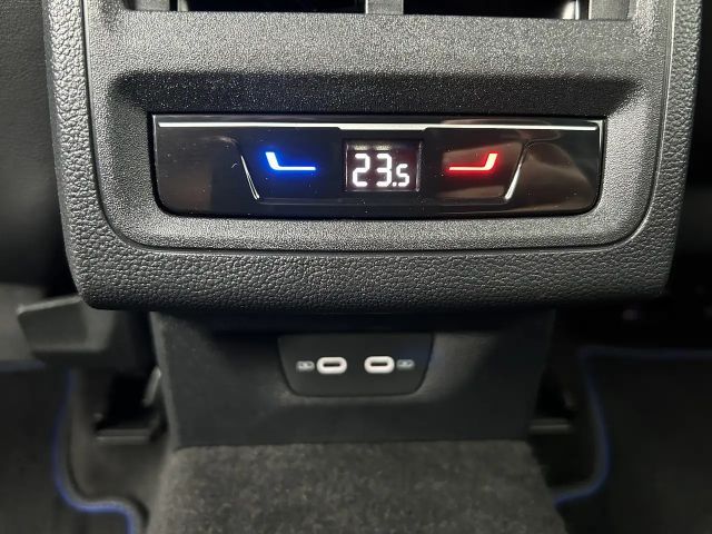 Volkswagen Golf 2.0 TSI 4Motion DSG Golf VIII