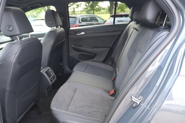 Volkswagen Golf 1.5 eTSI DSG