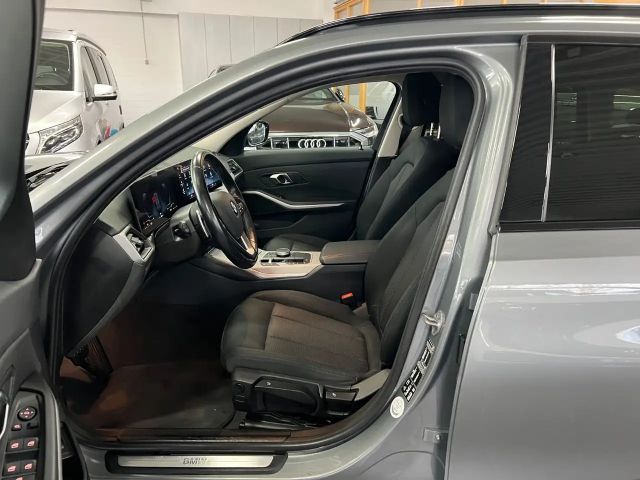 BMW 320 320d Touring xDrive