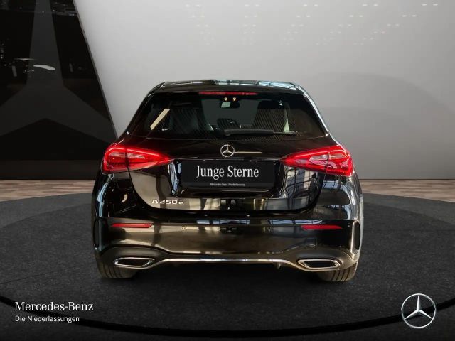 Mercedes-Benz A 250 A 250 e AMG Line