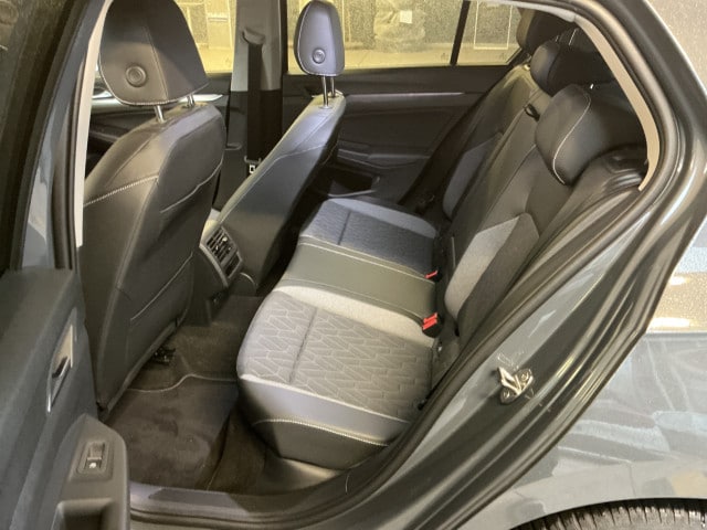 Volkswagen Golf 1.5 eTSI DSG Golf VIII