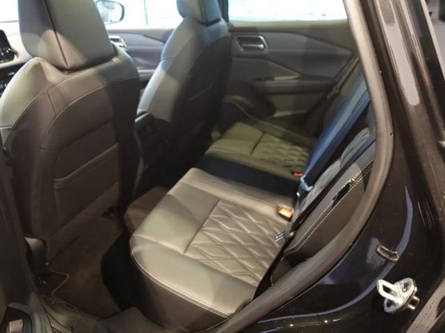 Nissan Qashqai AWD DIG-T Tekna