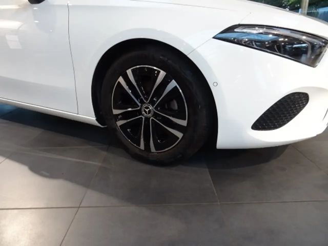 Mercedes-Benz A 180 Progressive