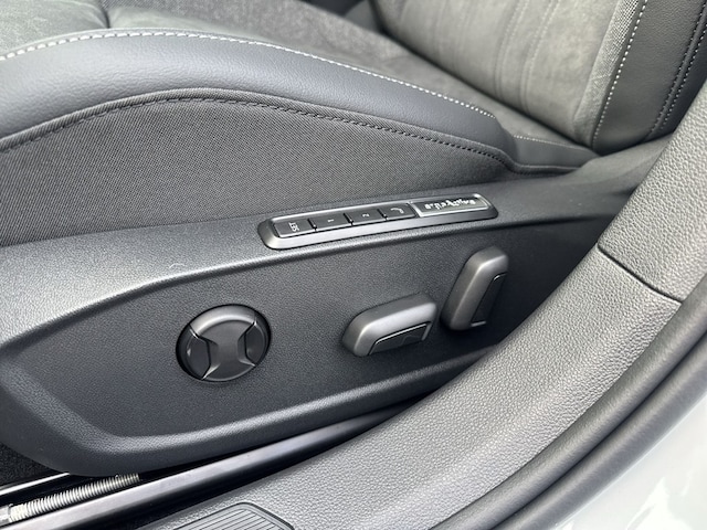 Volkswagen Golf DSG Style eHybrid