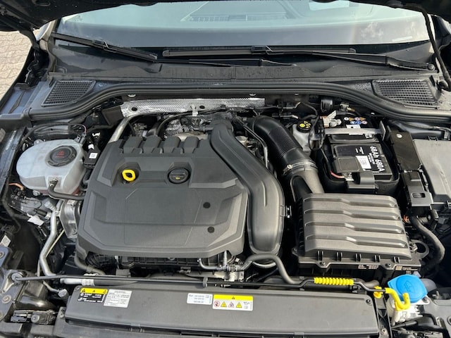 Volkswagen Golf 1.5 TSI Golf VIII Life Variant