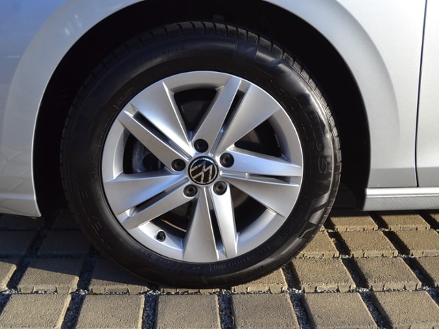 Volkswagen Golf 1.5 TSI Golf VIII