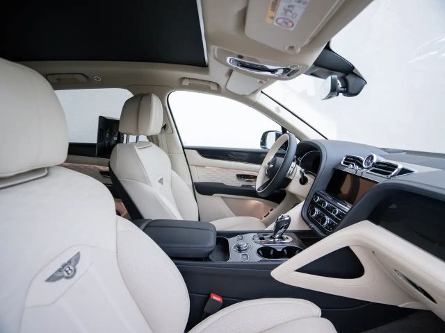 Bentley Bentayga Speed / Akrapovic Titan Auspuffanlage