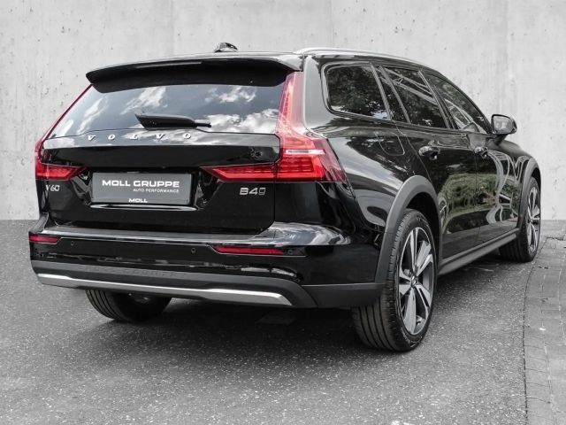 Volvo V60 Cross Country AWD Ultimate
