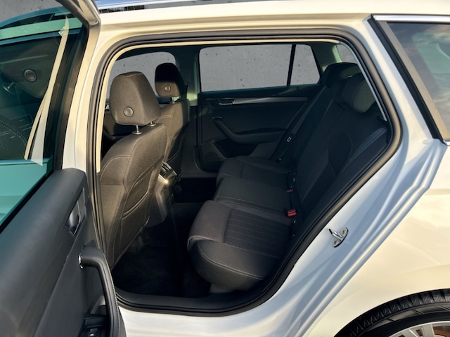 Skoda Superb 1.5 TSI Combi Style Style