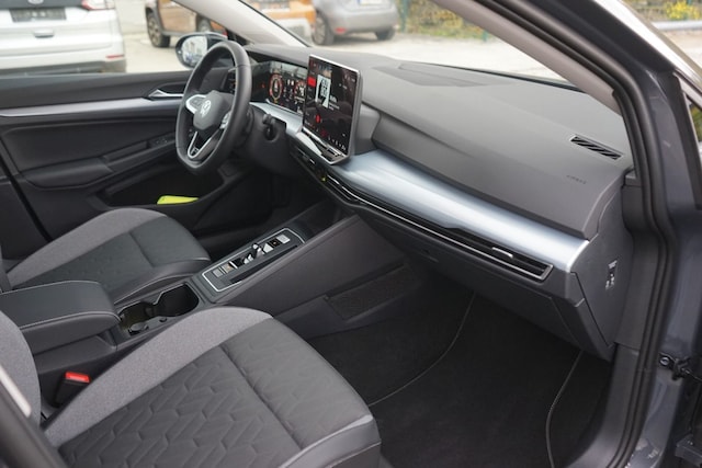 Volkswagen Golf 1.5 eTSI Golf VIII