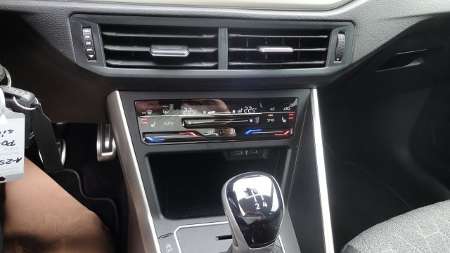 Volkswagen Polo VI 5-G Navi+APP+LED+GJ