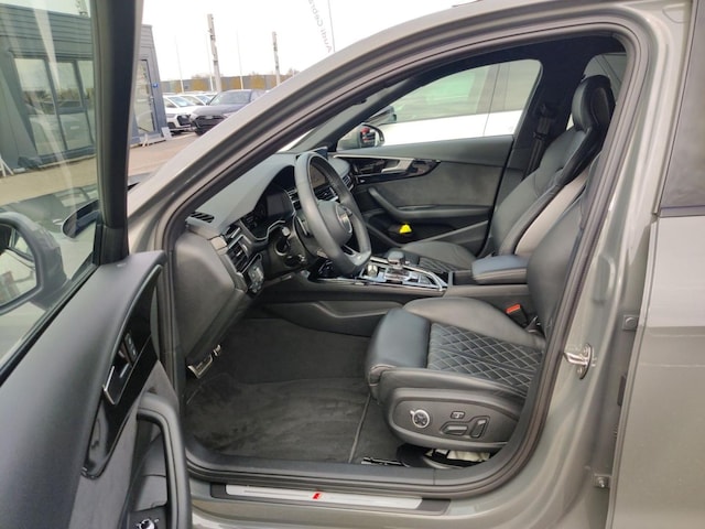 Audi S4 Avant Quattro