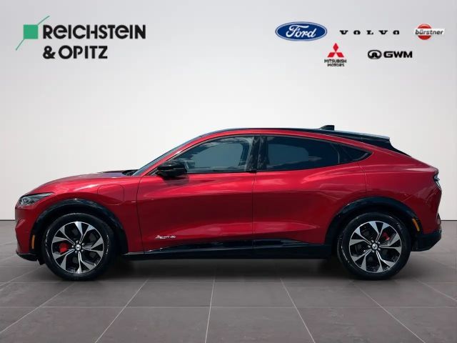 Ford Mustang Mach-E 75 kWh AWD