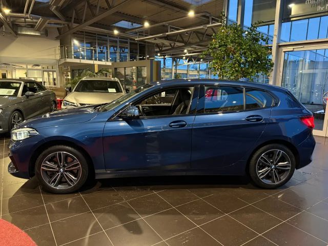 BMW 120 120i Sedan Sport Line