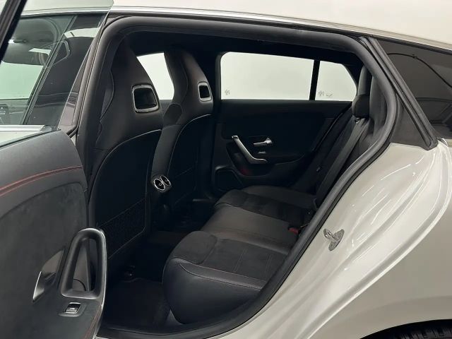 Mercedes-Benz CLA 180 AMG Line Shooting Brake