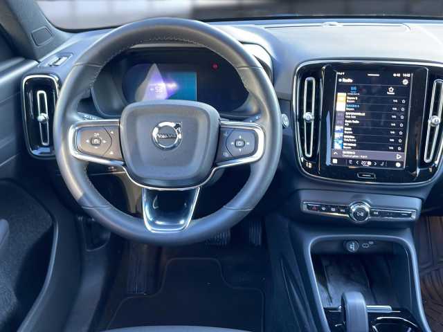 Volvo XC40 XC40 Navi LED Klima Standhzg Einparkhilfe el. Fenster