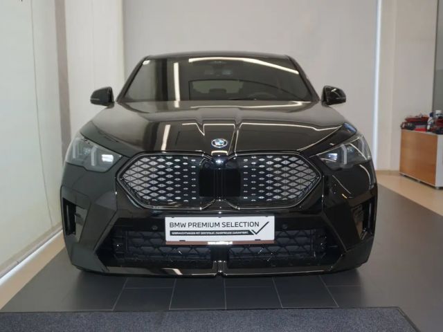 BMW iX2 xDrive30