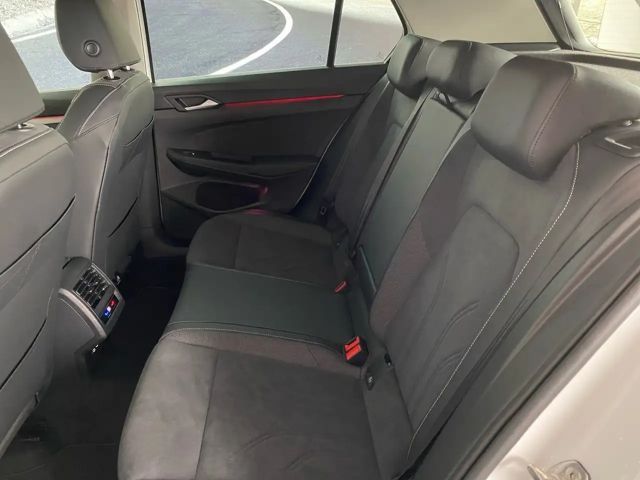 Volkswagen Golf 1.5 eTSI DSG Style