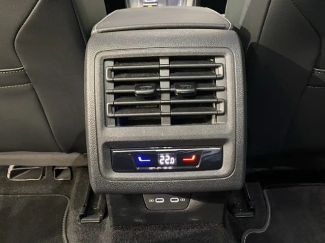 Volkswagen Golf 1.5 eTSI DSG Golf VIII Variant