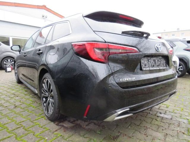 Toyota Corolla Hybride Team D