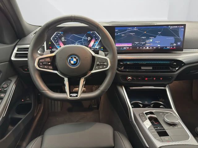 BMW 330 330e Touring