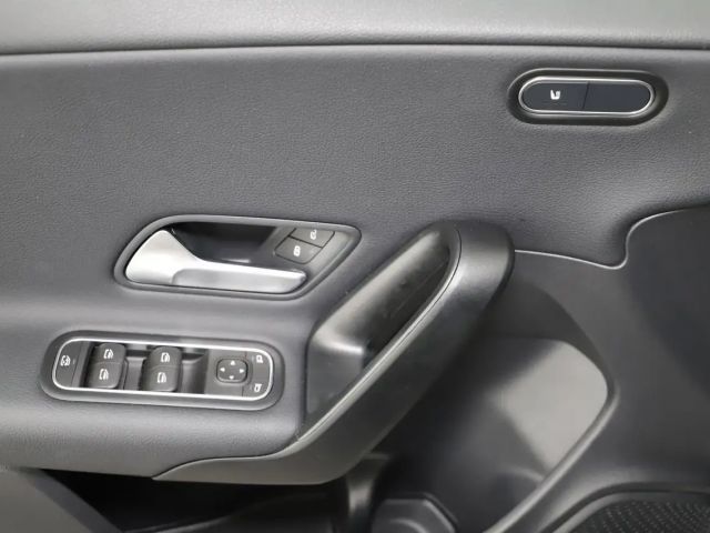 Mercedes-Benz CLA 180 CLA 180 d Shooting Brake