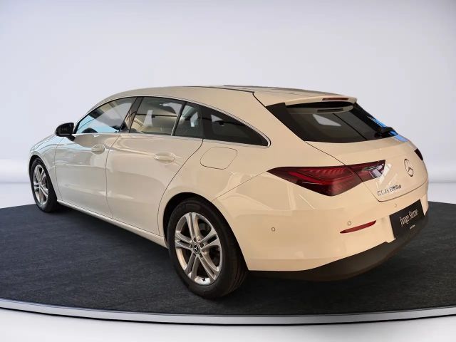Mercedes-Benz CLA 180 CLA 180 d Shooting Brake