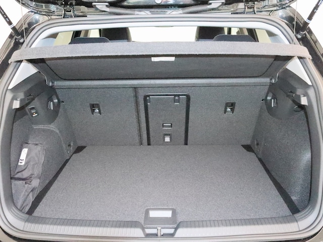 Volkswagen Golf 1.5 eTSI Golf VIII Life