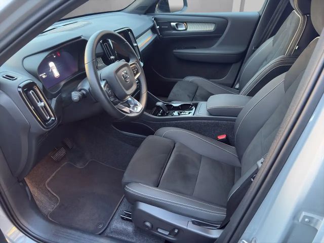 Volvo XC40 Dark Plus