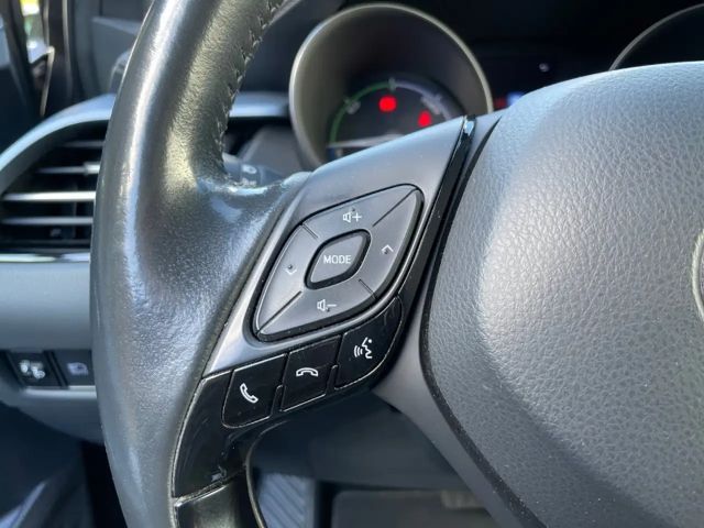 Toyota C-HR Hybride Team D