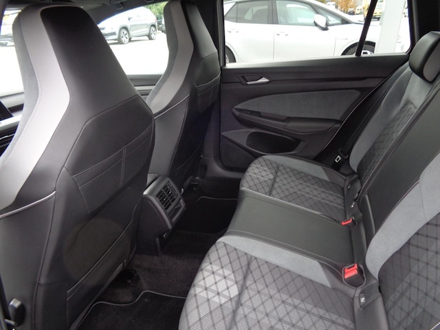 Volkswagen Golf DSG Golf VIII R-Line Variant