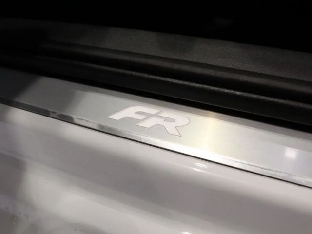 Seat Leon 1.5 eTSI DSG FR-lijn Sportstourer