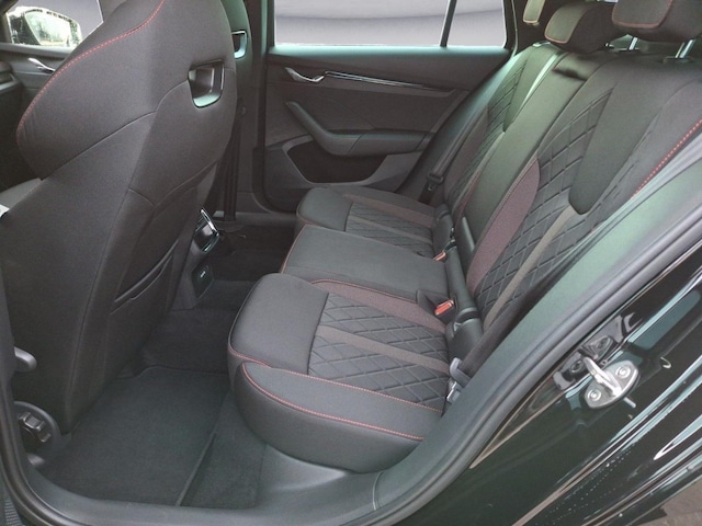 Skoda Octavia 2.0 TSI Business Combi RS