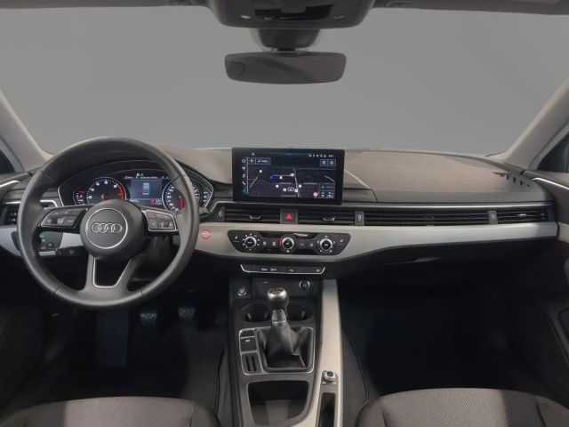 Audi A4 35 TFSI Sedan
