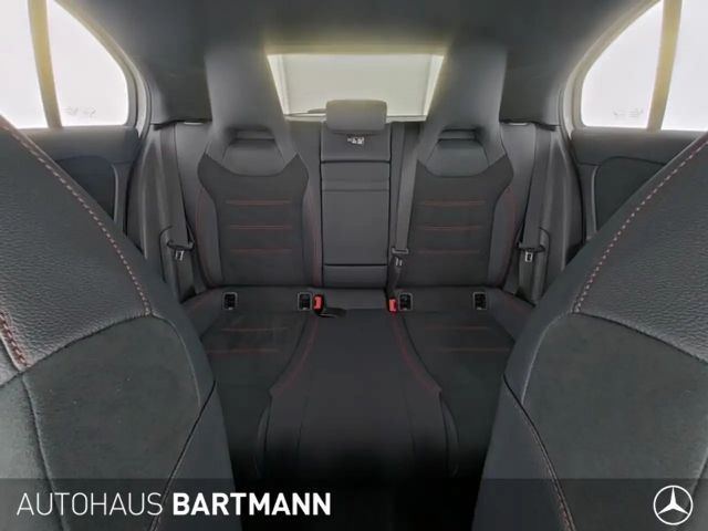 Mercedes-Benz A 35 AMG 4MATIC AMG Line