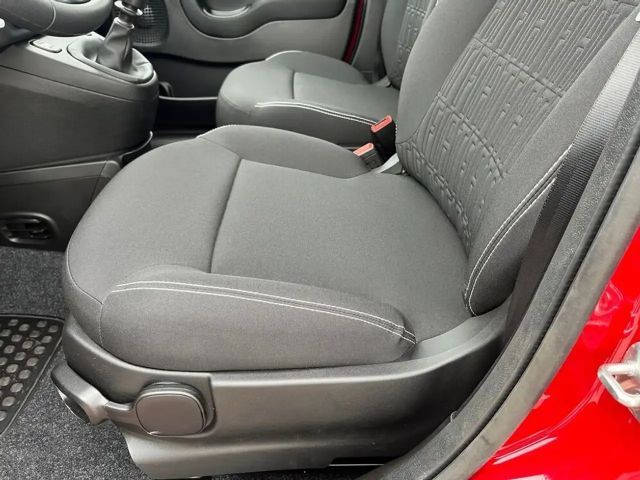 Fiat Panda 1,0 FireFly Hybrid 70