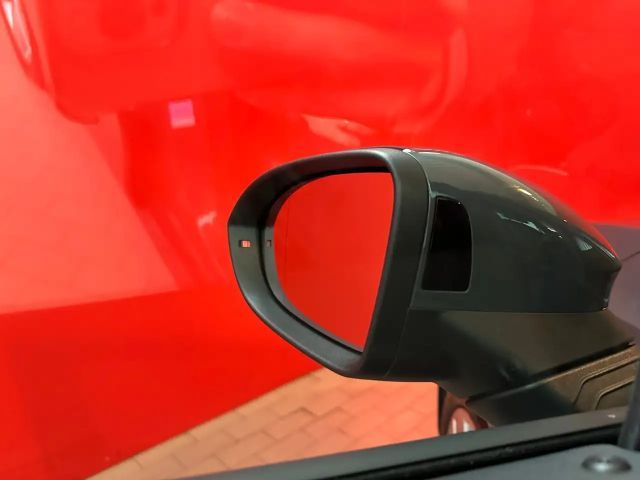 Volkswagen Golf Life Variant