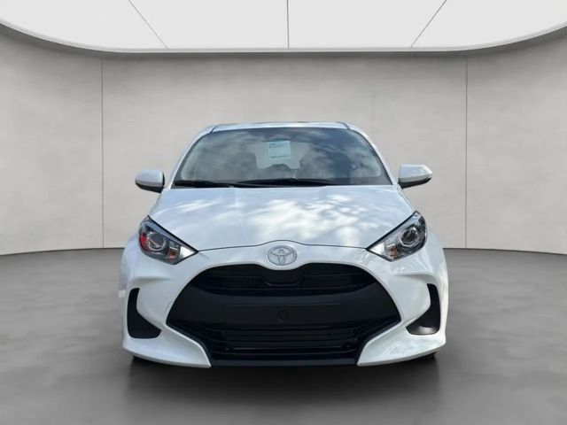 Toyota Yaris Business Hybride VVT-i