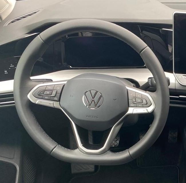 Volkswagen Golf 1.5 TSI Golf VIII Life